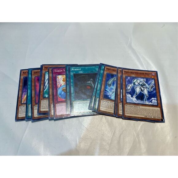 Yu-Gi-Oh! Miscellaneous Lot of 15 Cards. - Picture 1 of 2